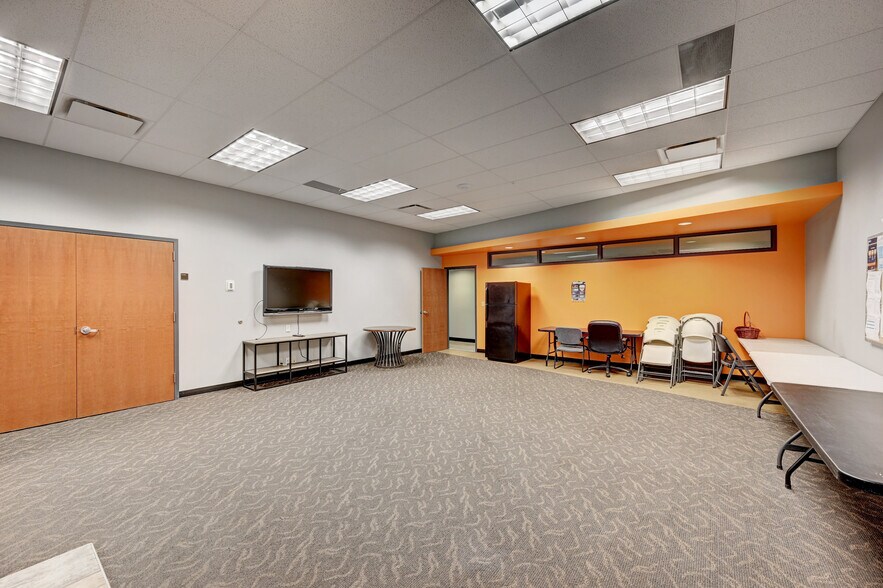 More Photos Of 1120-1140 W Moreno Ave, Colorado Springs Research And Development For Lease