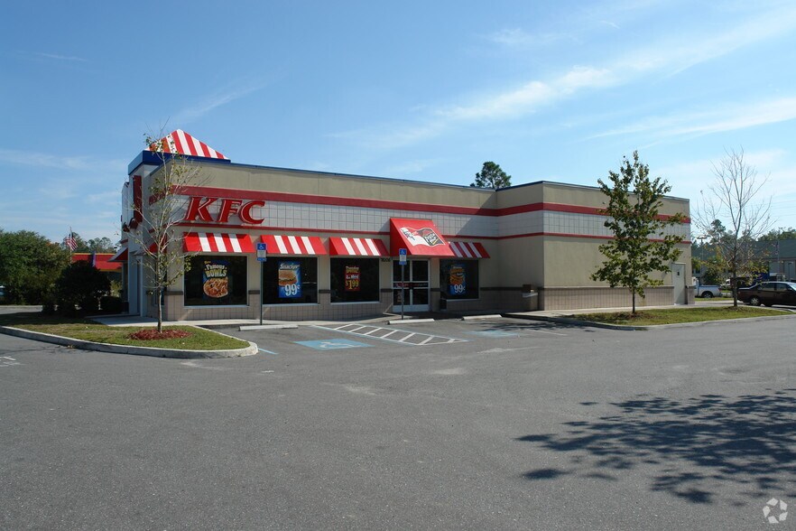 More Photos Of 76106 Sidney Pl, Yulee Freestanding For Lease