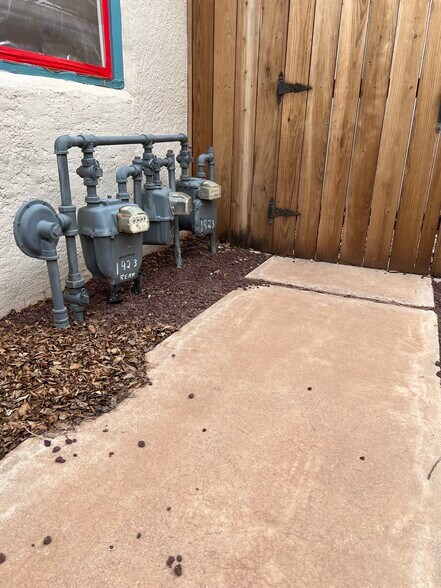 More Photos Of 1923 W Second St, Winslow Multifamily For Sale