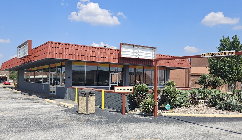 Primary Photo Of 6441 Watauga Rd, Watauga General Retail For Sale