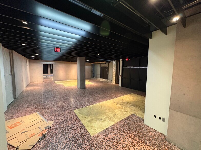 More Photos Of 215 W 9th St, Los Angeles Apartments For Lease