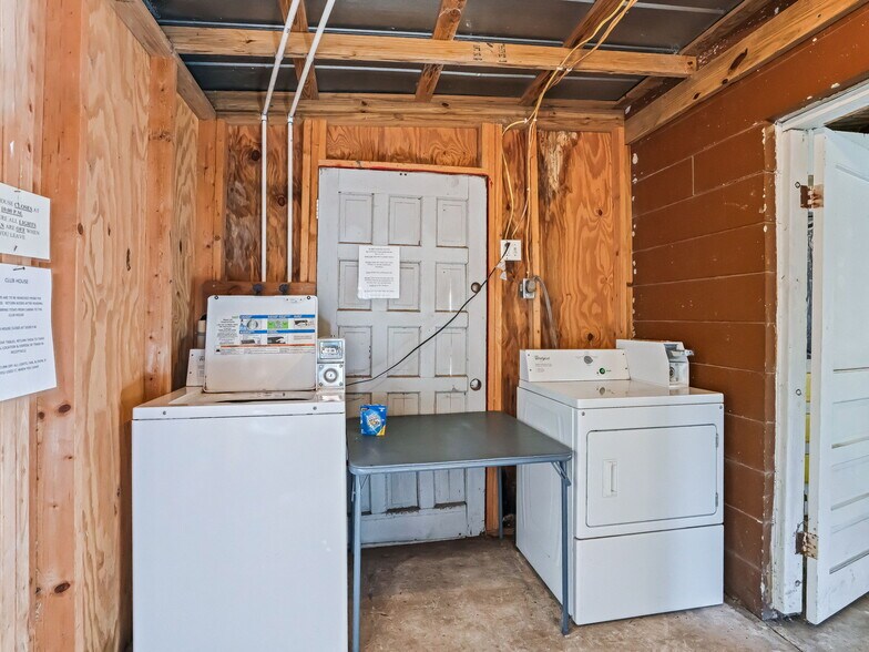 More Photos Of 15260 NE 152nd Pl, Fort Mc Coy Trailer Camper Park For Sale