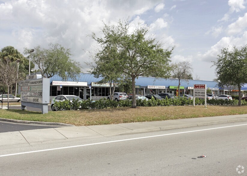 More Photos Of 3255-3267 Davie Blvd, Fort Lauderdale Freestanding For Lease