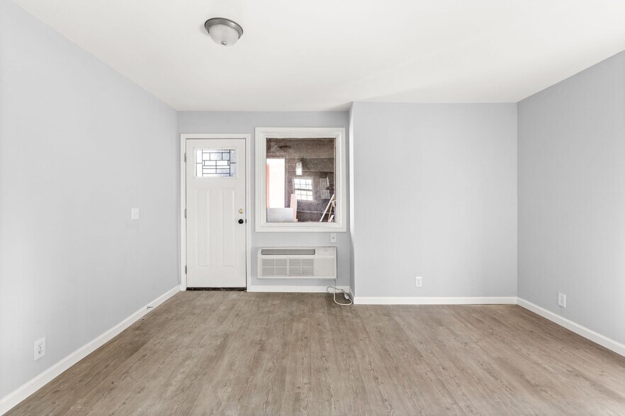 More Photos Of 2607 Jefferson St, Nashville Apartments For Sale