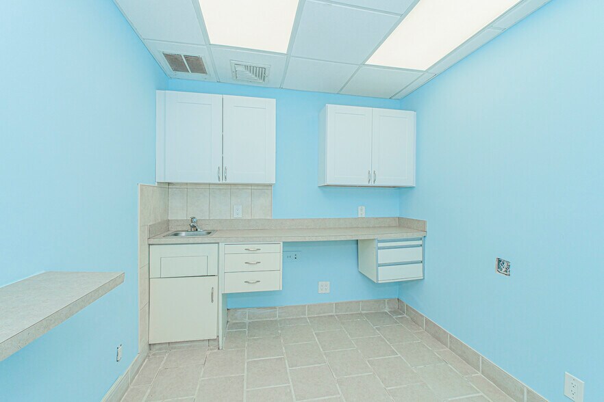 More Photos Of 2131 Richmond Rd, Staten Island Medical For Lease