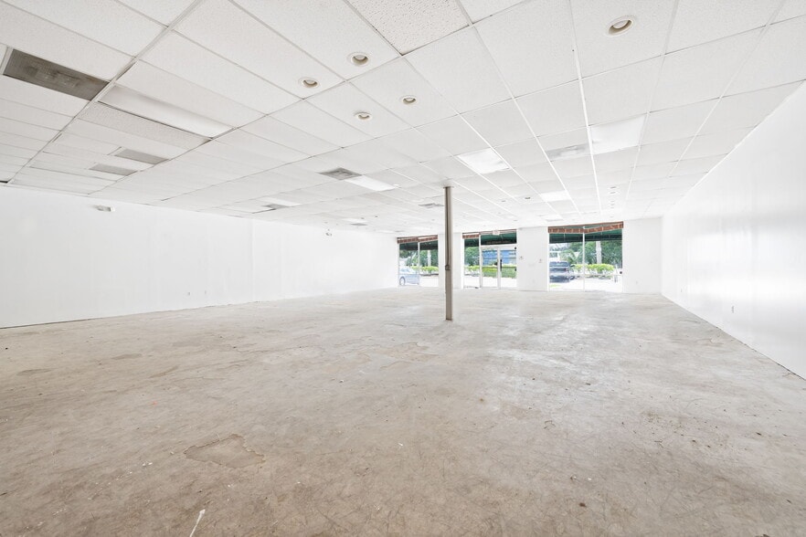 More Photos Of 1401 S State Road 7, North Lauderdale Unknown For Lease