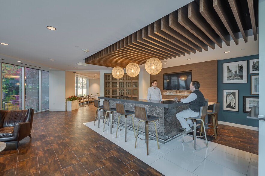 More Photos Of 3811 Turtle Creek Blvd, Dallas Office For Lease