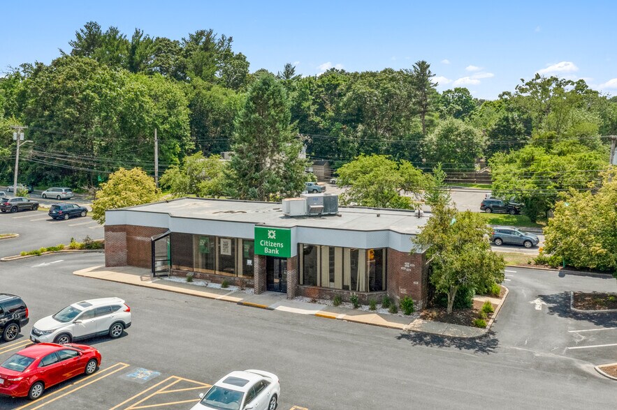 More Photos Of 238-310 Grove St, Braintree Unknown For Lease