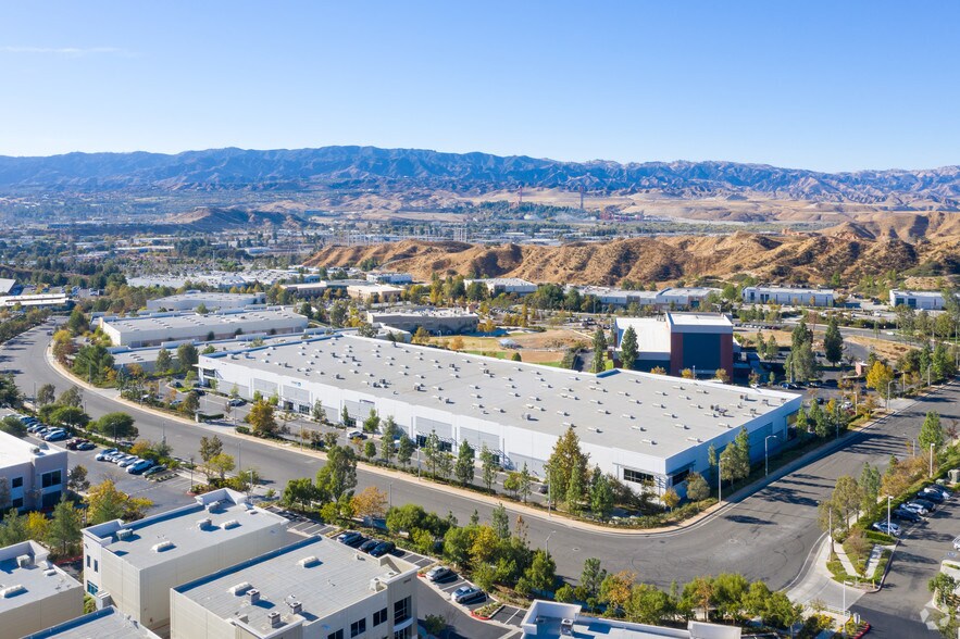 More Photos Of 28361-28385 Constellation Rd, Valencia Manufacturing For Lease