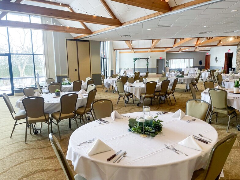 More Photos Of N56W21318 Silver Spring Dr, Menomonee Falls Lodge Meeting Hall For Sale