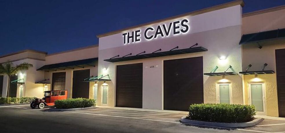 More Photos Of 4317 SW 9th Ave, Cape Coral Self Storage For Sale