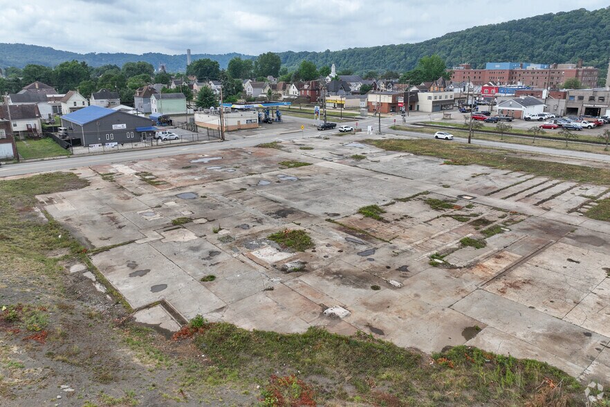 More Photos Of 700 Constitution Blvd, New Kensington Land For Sale