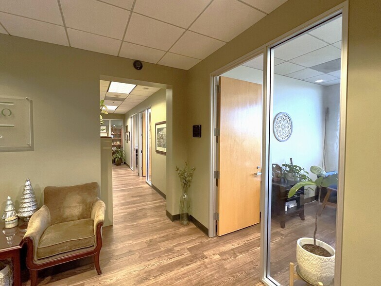 More Photos Of 1230 Rosecrans Ave, Manhattan Beach Office For Lease