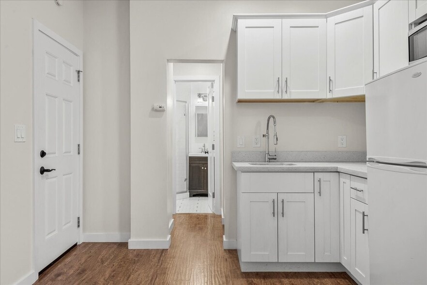 More Photos Of 628 Waverley St, Palo Alto Apartments For Sale