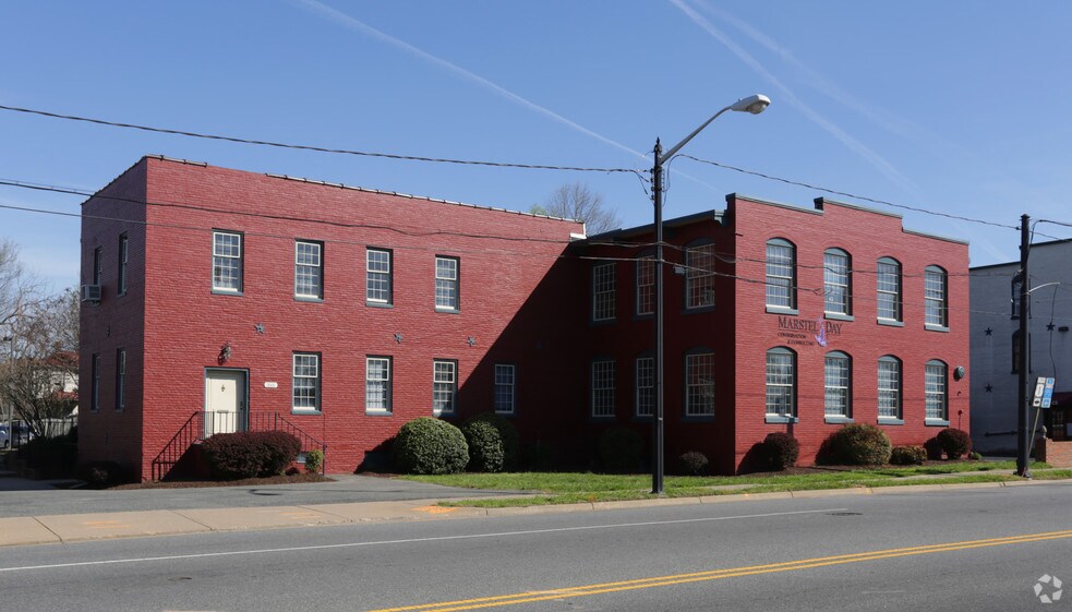 More Photos Of 513 Prince Edward St, Fredericksburg Office For Sale