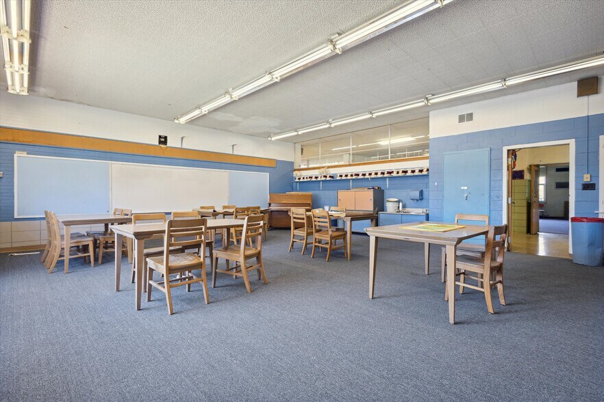 More Photos Of 502 Claremont St, Buchanan Schools For Sale