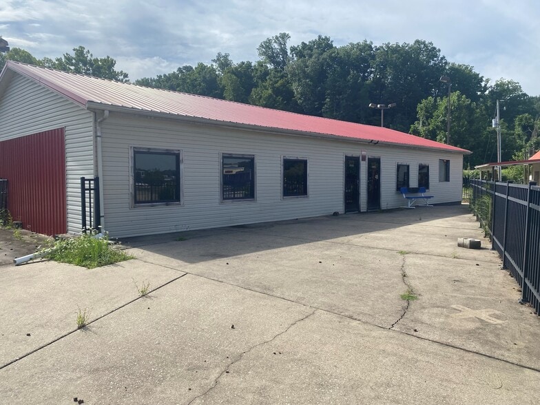 More Photos Of 3418 Route 60, Barboursville Racetrack For Sale