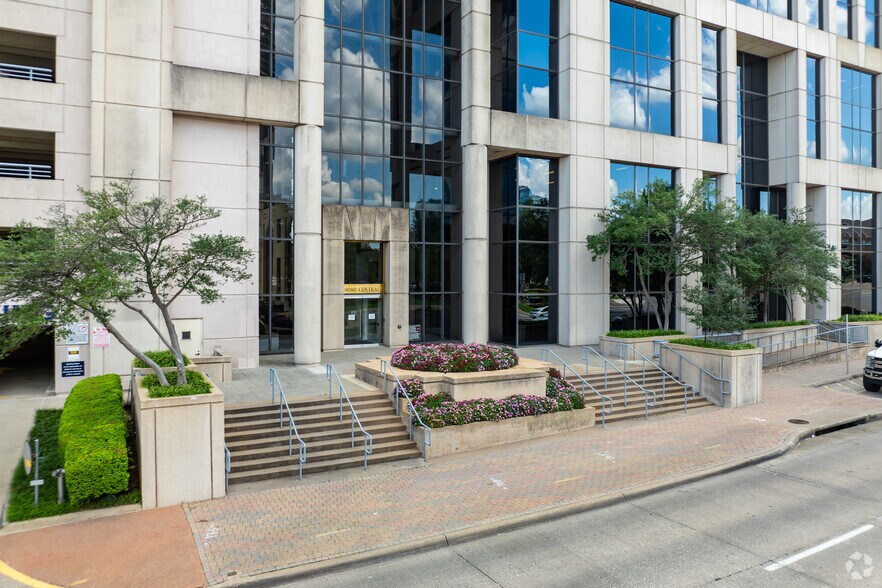 More Photos Of 8080 N Central Expy, Dallas Office For Lease