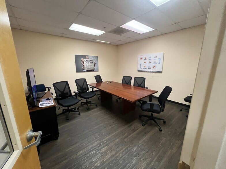 More Photos Of 500 Linkwood Rd, Rock Hill Warehouse For Lease