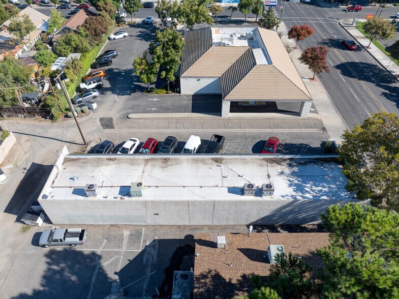 More Photos Of 415 E Olive Ave, Turlock Office For Sale