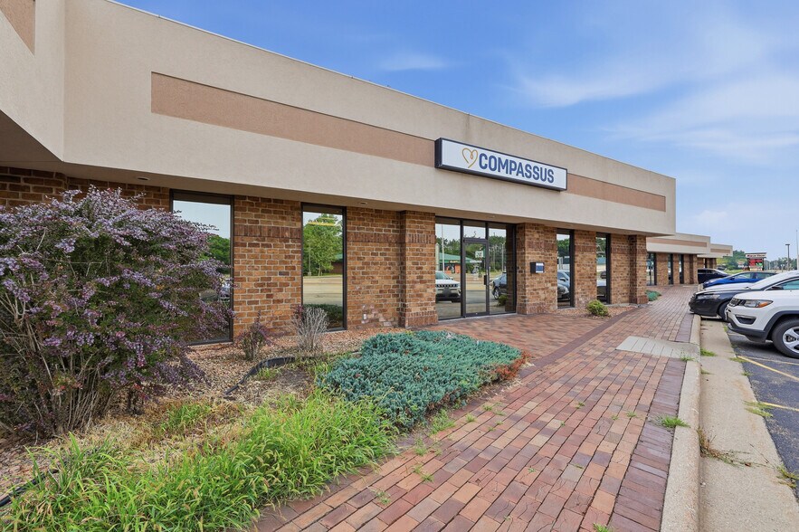 More Photos Of 1840 Post Rd, Plover Storefront Retail Office For Sale