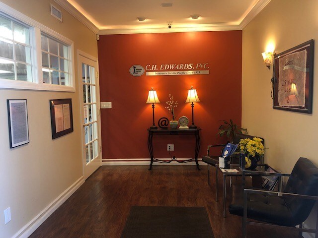 More Photos Of 791 Main St, Farmingdale Loft Creative Space For Lease