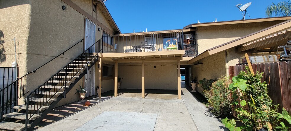 More Photos Of 1908 E Coral Ave, Orange Apartments For Sale