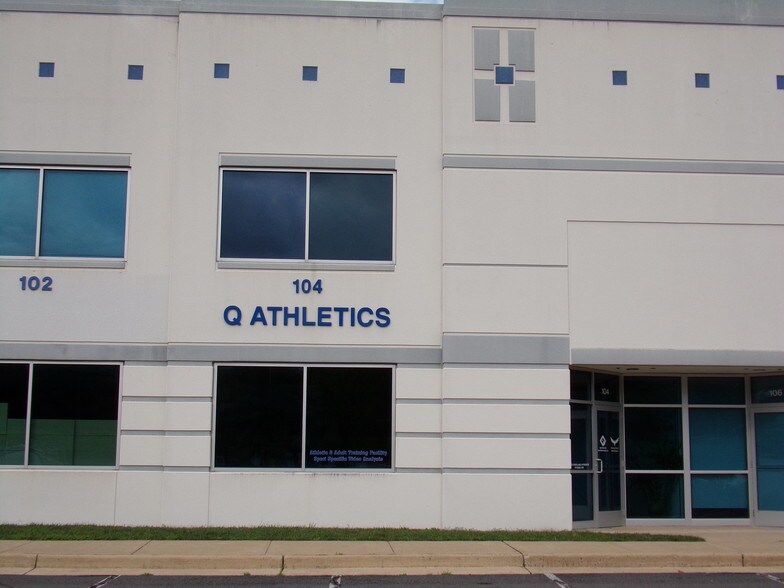 More Photos Of 44710 Cape Ct, Ashburn Light Distribution For Lease