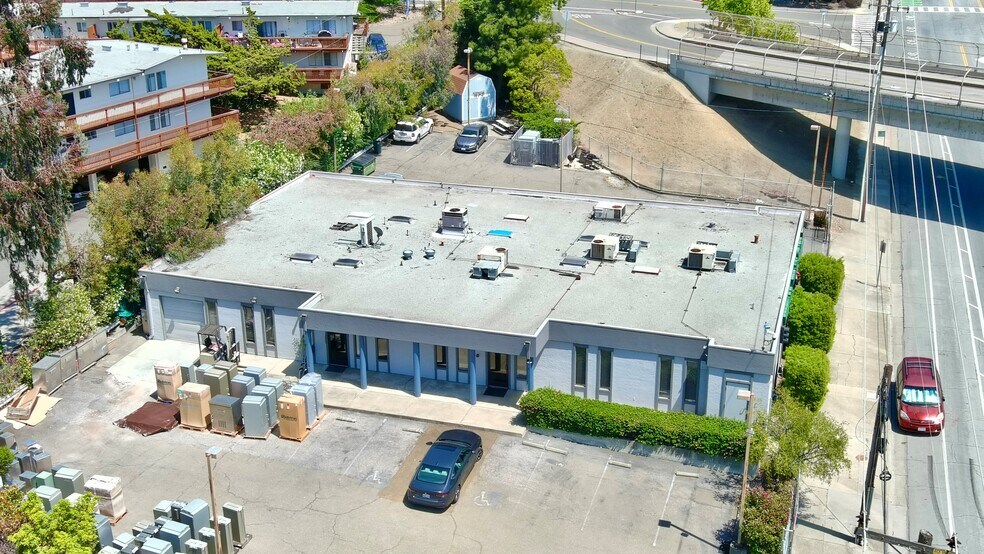 More Photos Of 15890 Foothill Blvd, San Leandro Flex For Sale