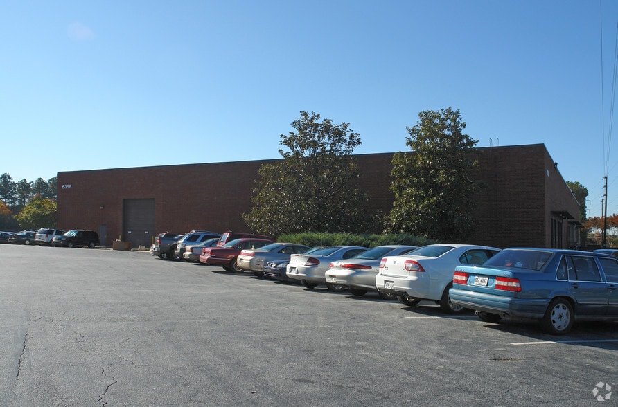 More Photos Of 6356 Corley Rd, Peachtree Corners Warehouse For Lease