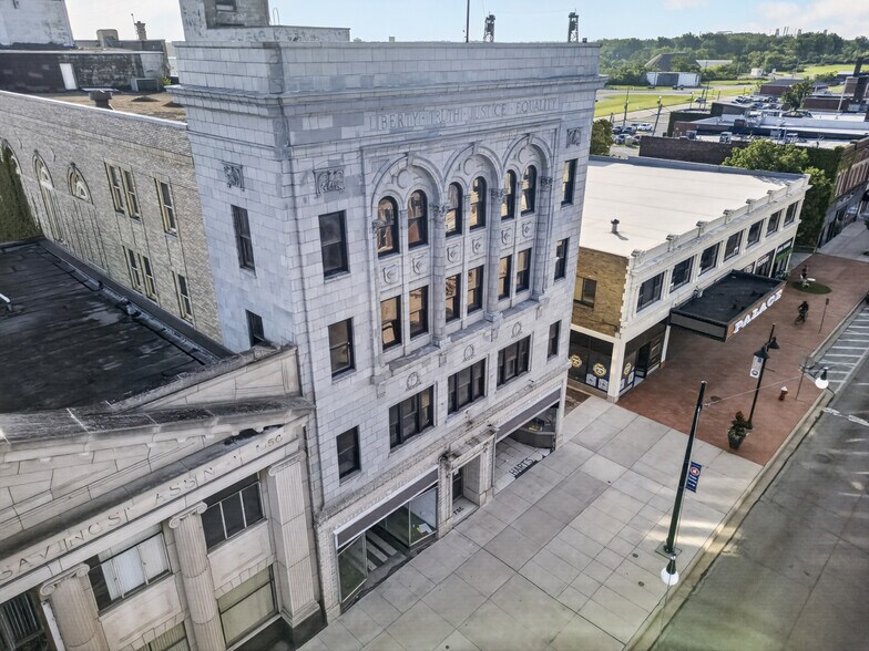 More Photos Of 573-577 Broadway, Lorain Storefront Retail Residential For Sale