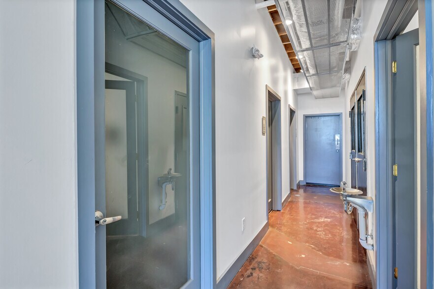 More Photos Of 12461 Veterans Memorial Hwy, Douglasville Loft Creative Space For Lease