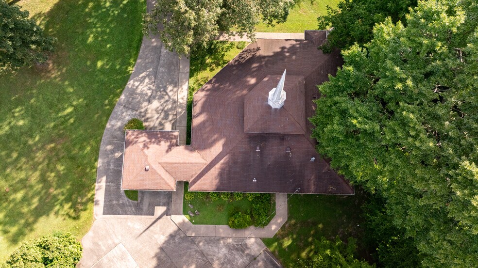 More Photos Of 1634 Main St, Murray Religious Facility For Sale