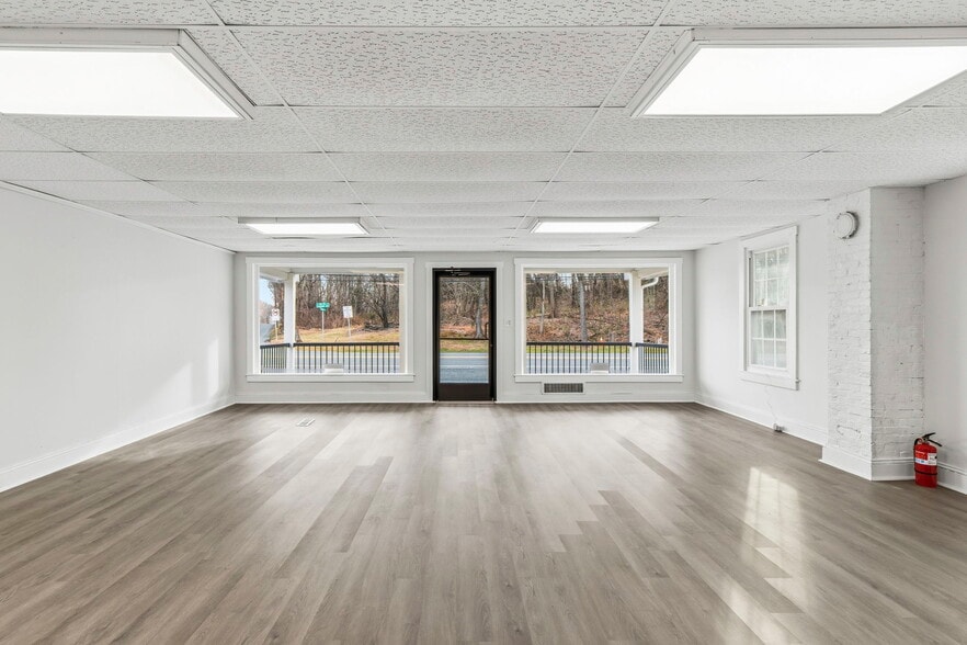 More Photos Of 1100 Calvary Rd, Churchville Flex For Lease