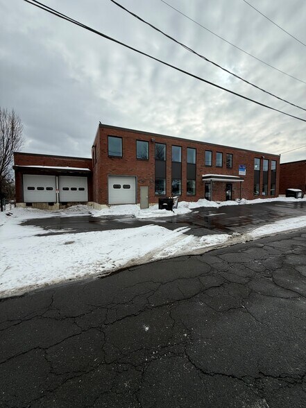 Primary Photo Of 18 Midland St, Hartford Light Manufacturing For Lease