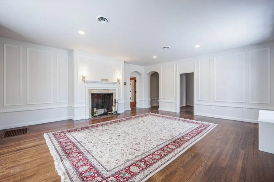 More Photos Of 935 East Ave, Rochester Office For Sale
