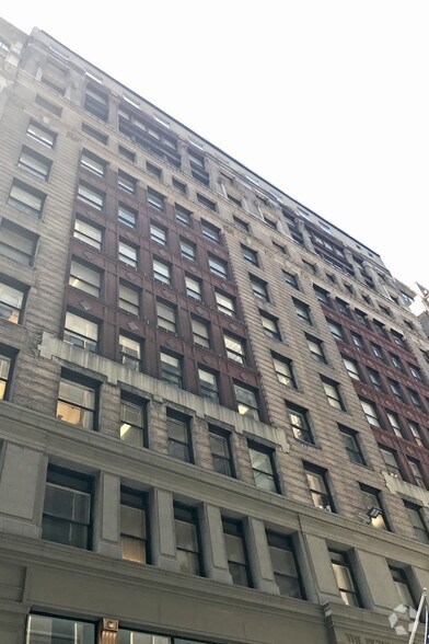 More Photos Of 214 W 39th St, New York Office For Lease