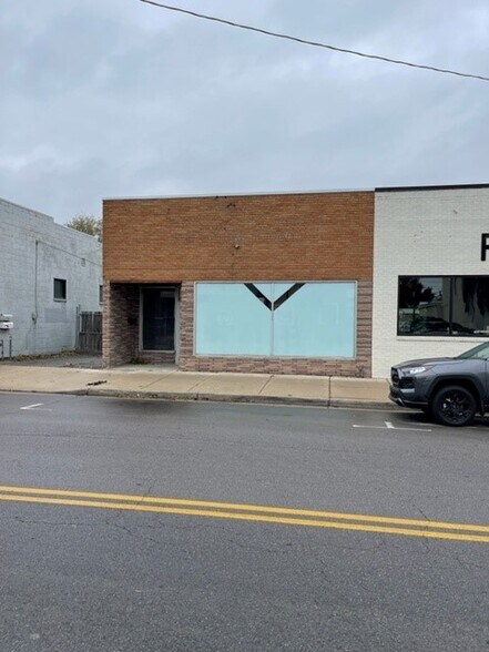 Primary Photo Of 7624 S Main St, Midvale Storefront For Lease