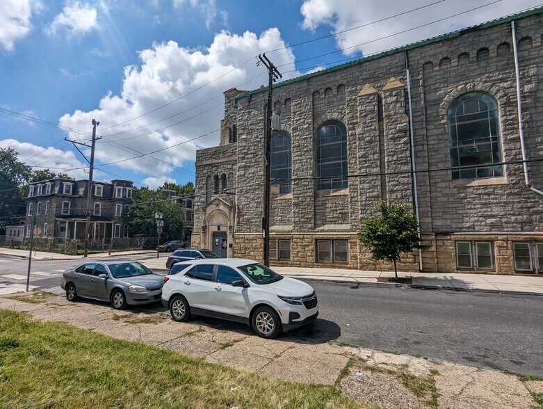 More Photos Of 1901 W Tioga St, Philadelphia Schools For Sale
