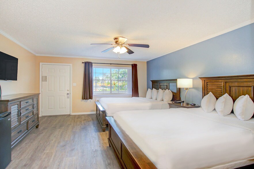 More Photos Of 3220 S Fiske Blvd, Rockledge Hotel For Sale