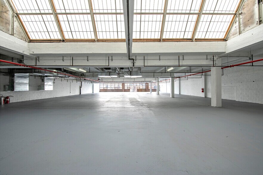 More Photos Of 160 Van Brunt St, Brooklyn Office For Lease