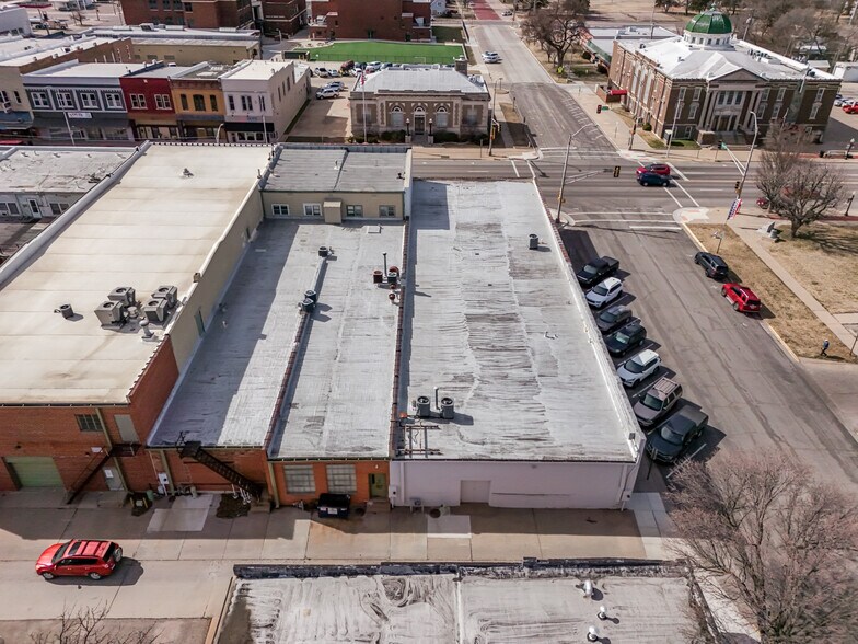 More Photos Of 724 N Main St, Newton Storefront For Sale