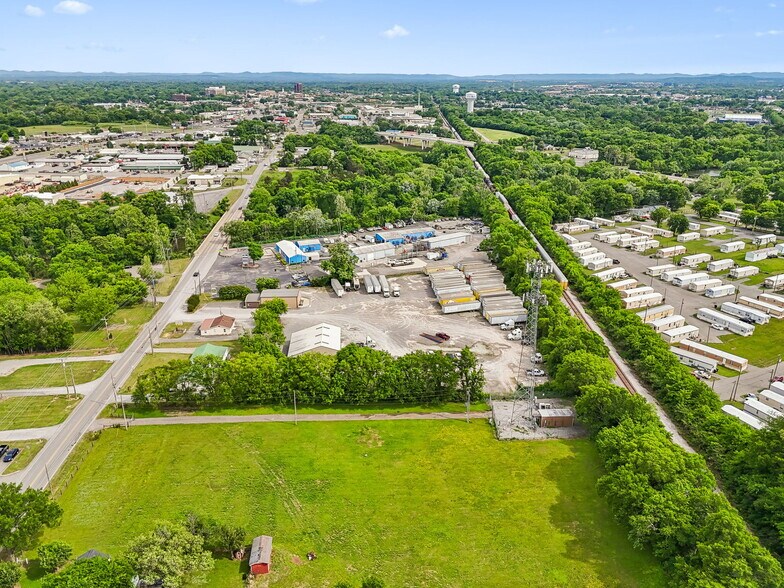 More Photos Of 1311 W College St, Murfreesboro Industrial For Sale