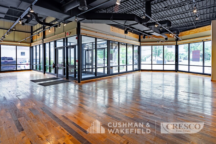 More Photos Of 8269 E Washington St, Bainbridge Village General Retail For Sale