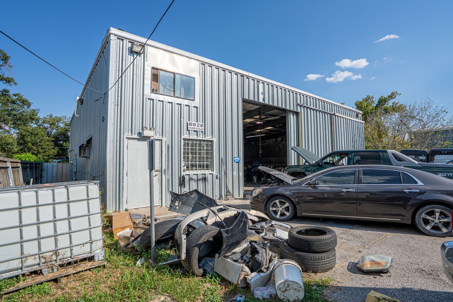 More Photos Of 8928 Homestead Rd, Houston Warehouse For Sale