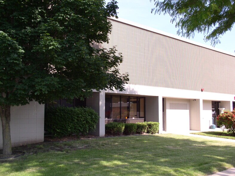 More Photos Of 2170-2176 S 116th St, West Allis Industrial For Sale