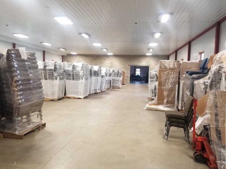 More Photos Of 13700 Olean Rd, Sardinia Warehouse For Lease