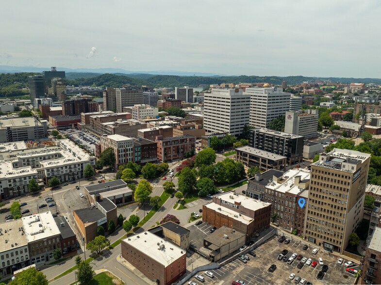 More Photos Of 124 S Gay St, Knoxville Apartments For Lease