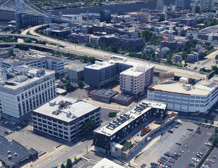 More Photos Of 415-427 N 5th St, Philadelphia Office For Sale