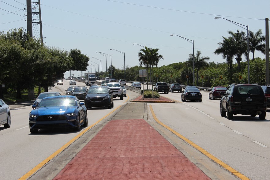 More Photos Of 774 SE Port St Lucie Blvd, Port Saint Lucie Land For Lease